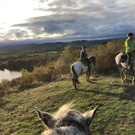 In Auvergne Near Cascade Gour Holiday home *