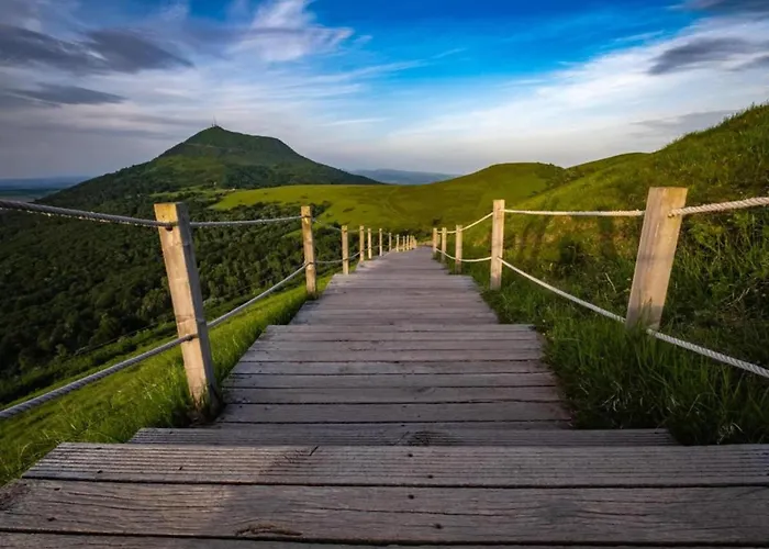 Hébergement de vacances In Auvergne Near Cascade Gour